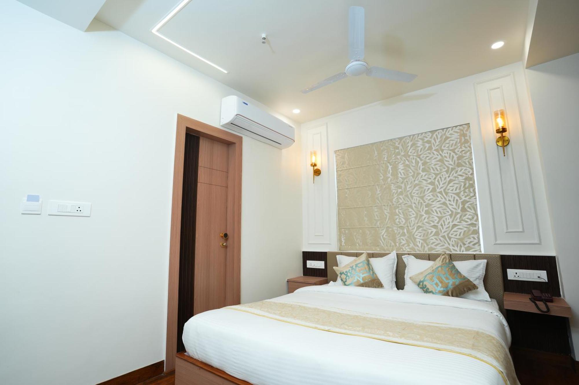 Anaya Retreat Hotel Váránaszi Kültér fotó