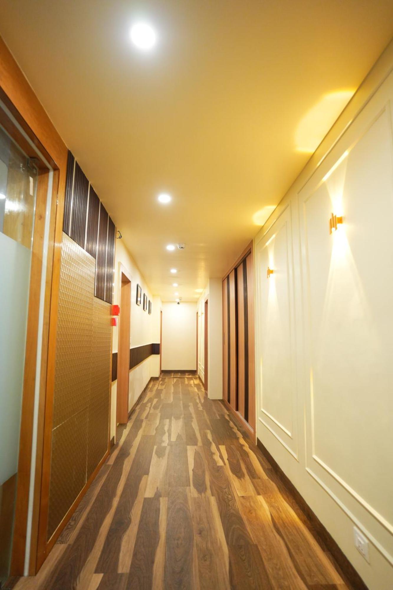 Anaya Retreat Hotel Váránaszi Kültér fotó