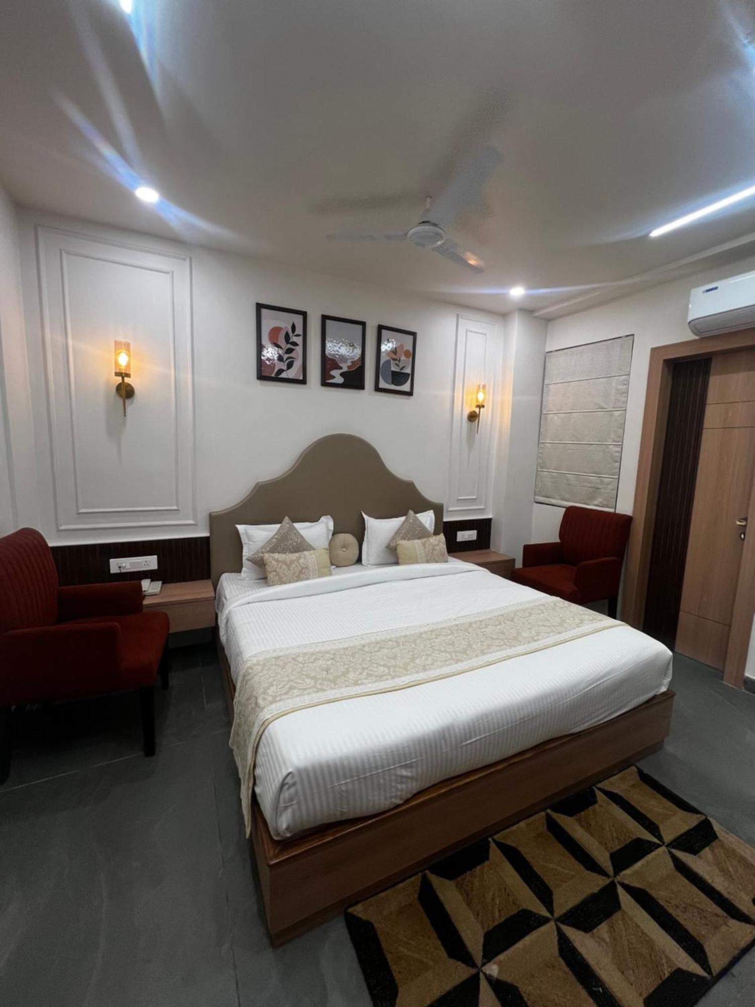 Anaya Retreat Hotel Váránaszi Kültér fotó