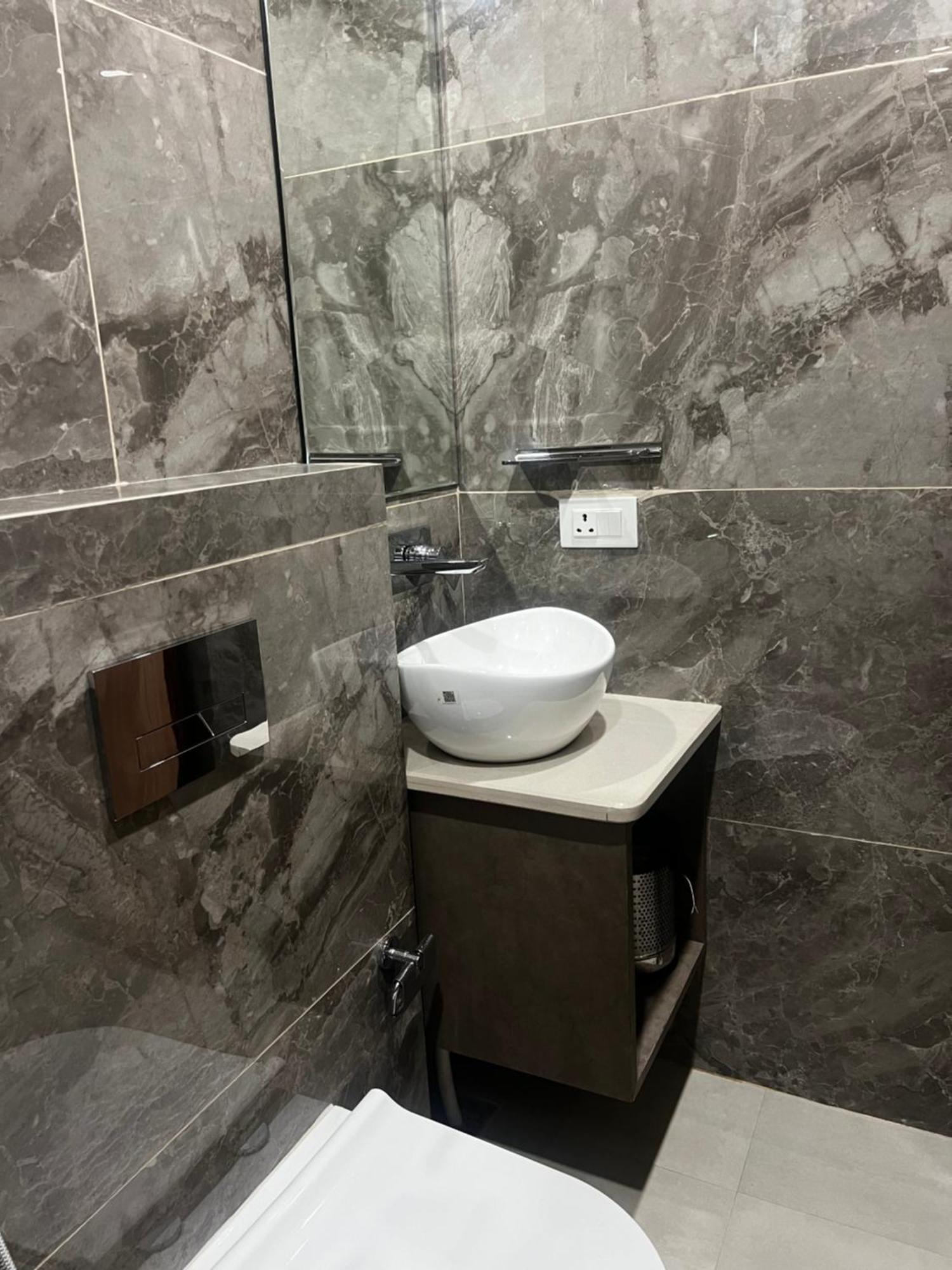 Anaya Retreat Hotel Váránaszi Kültér fotó